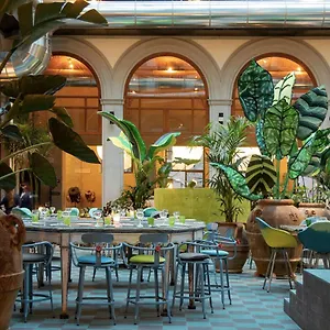 Hotel 25hours Piazza San Paolino, Florence