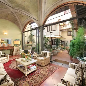 Hotel J And J, Florence